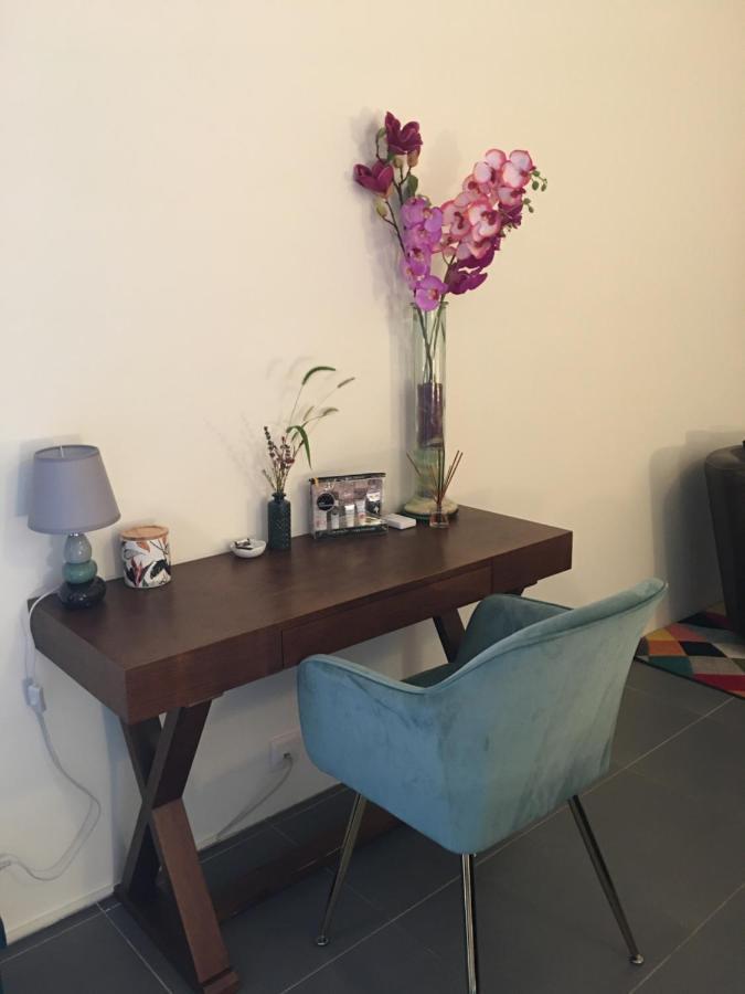 Mas De La Butte Blanche Bed & Breakfast Orgon Bagian luar foto